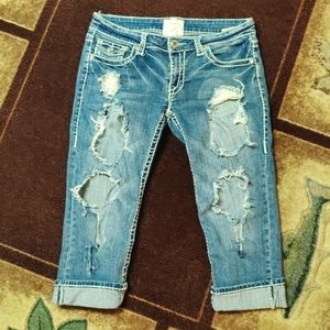 LA Idol super distressed jeans.